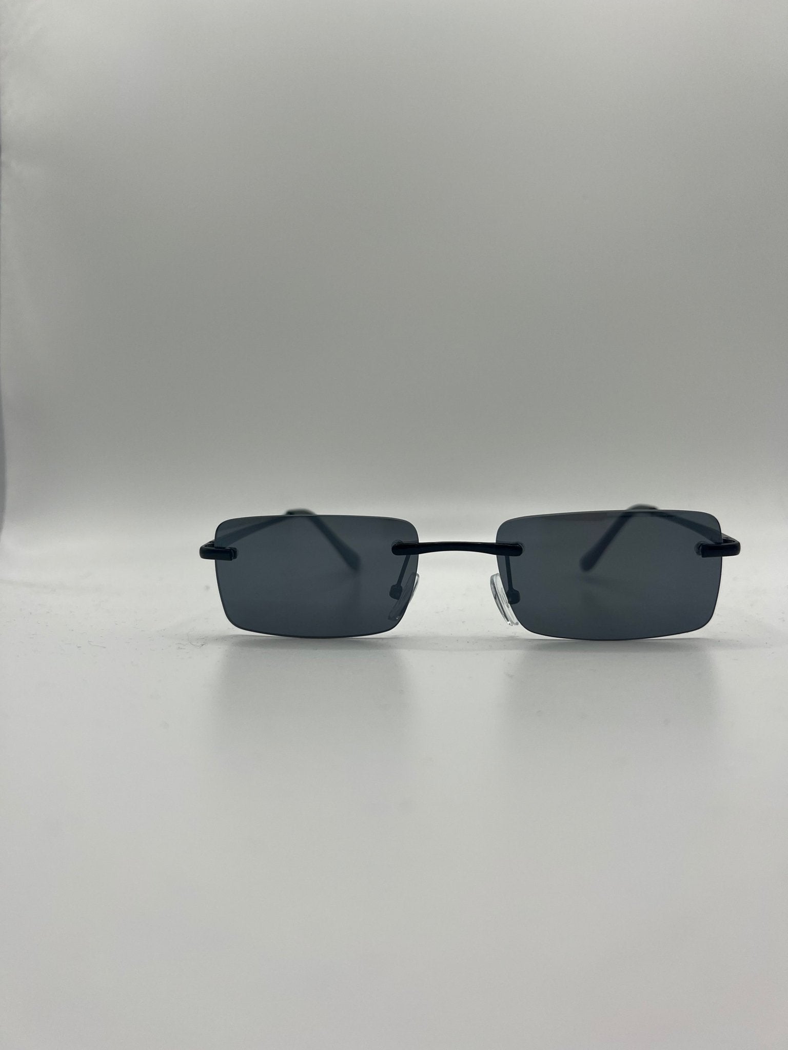Similar cartie total black