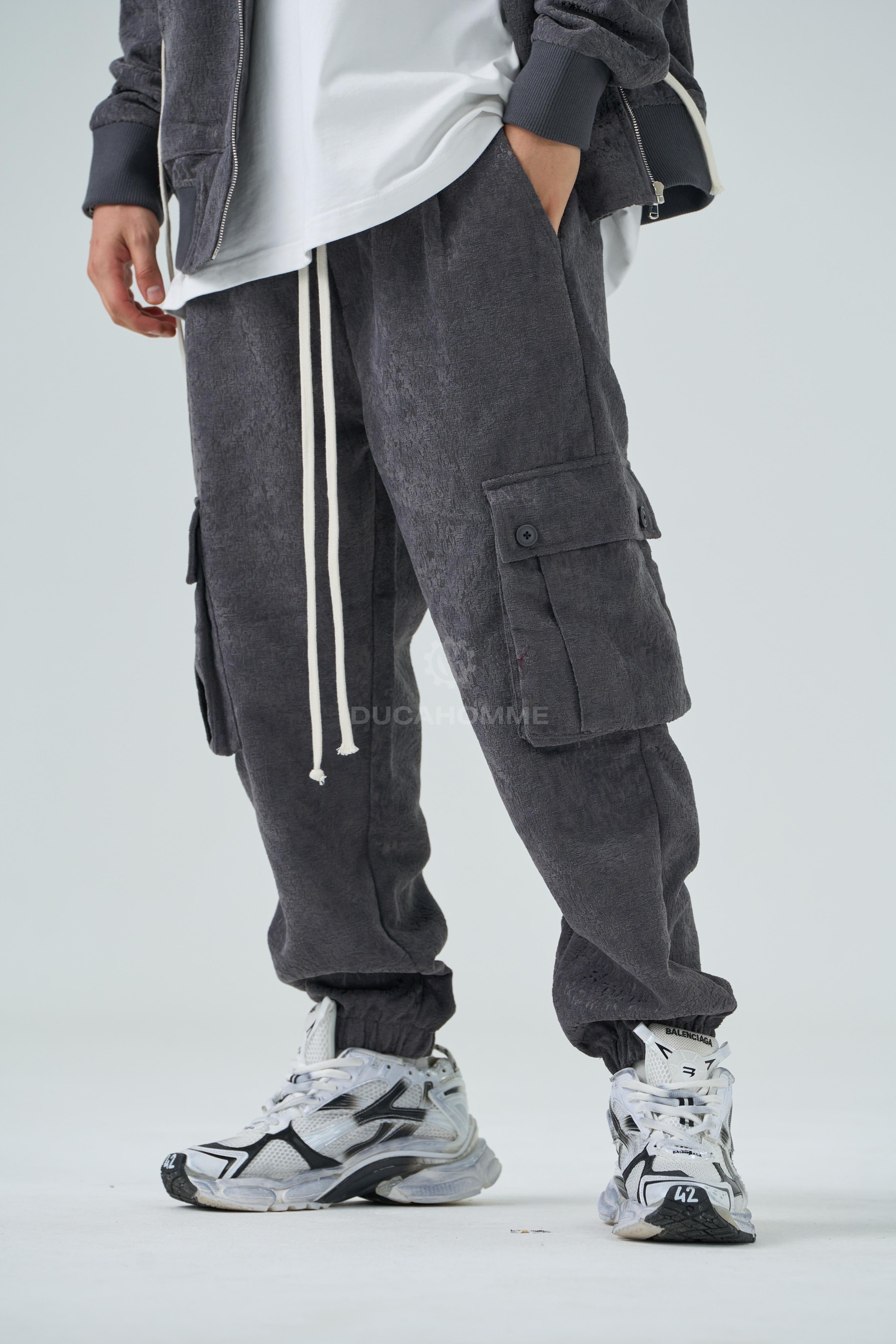 Completo Sartoriale Ricamato Similar Versacë con Cappuccio