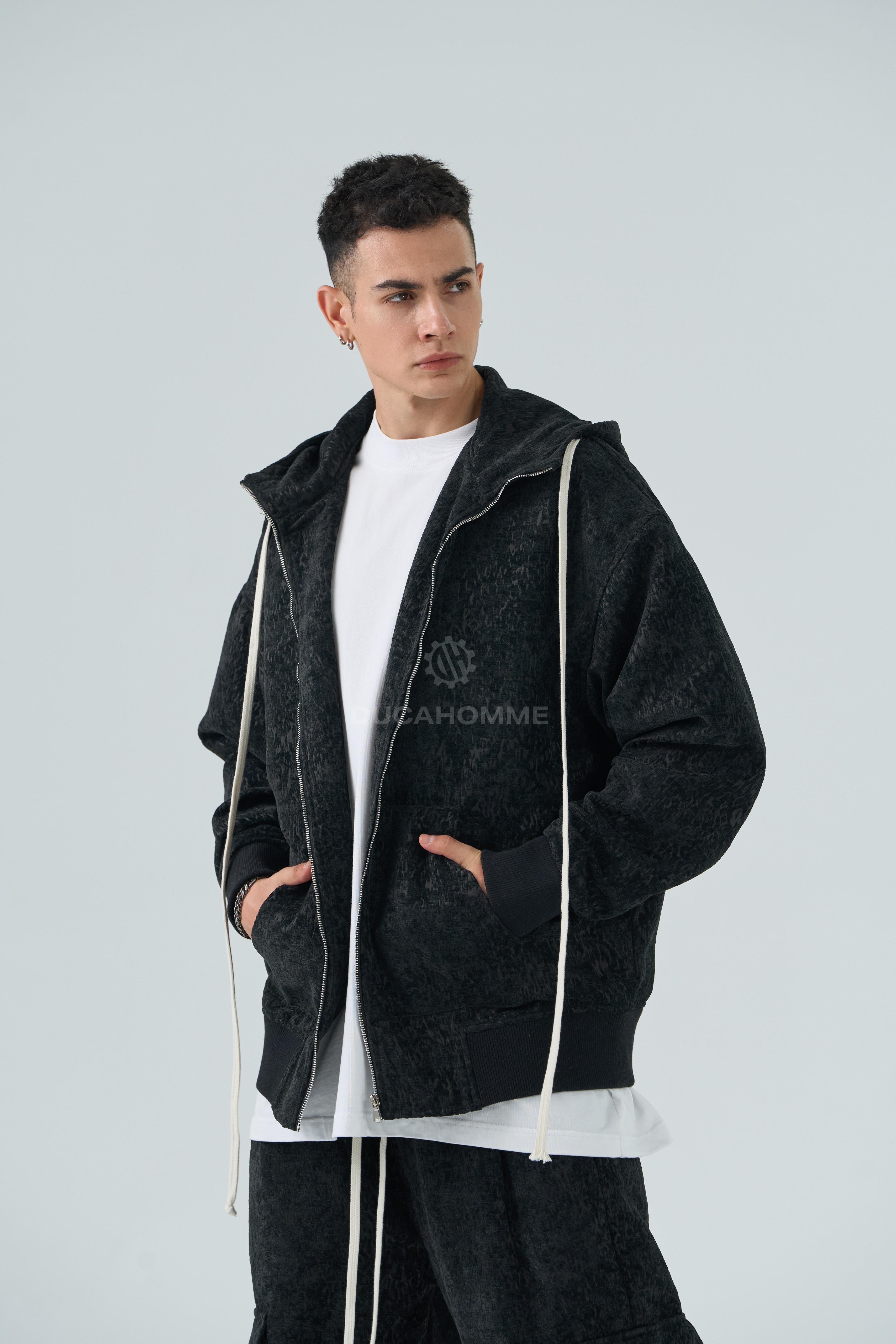 Completo Sartoriale Ricamato Similar Versacë con Cappuccio