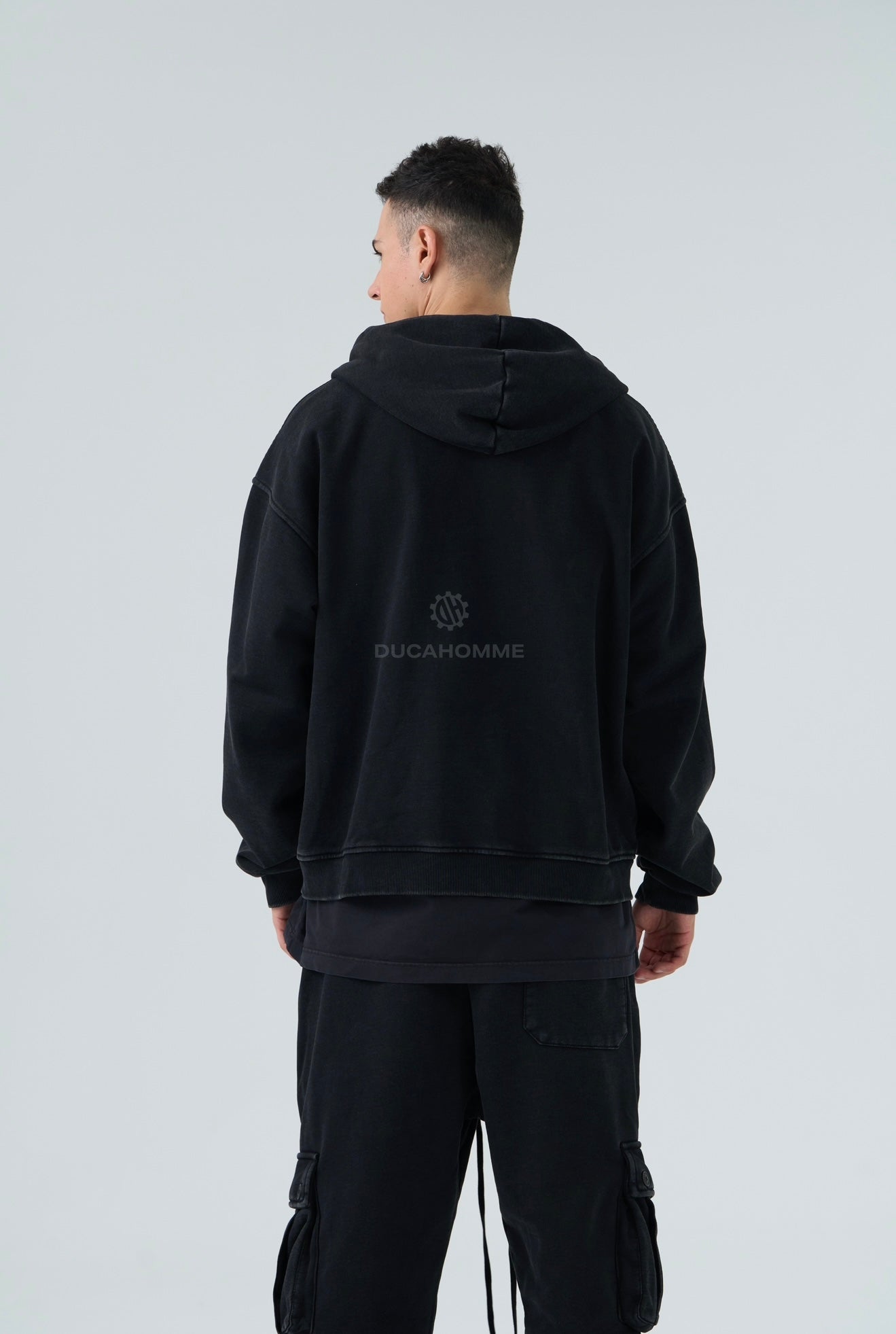 FELPA DUCA VIP WASHED NERA 92G