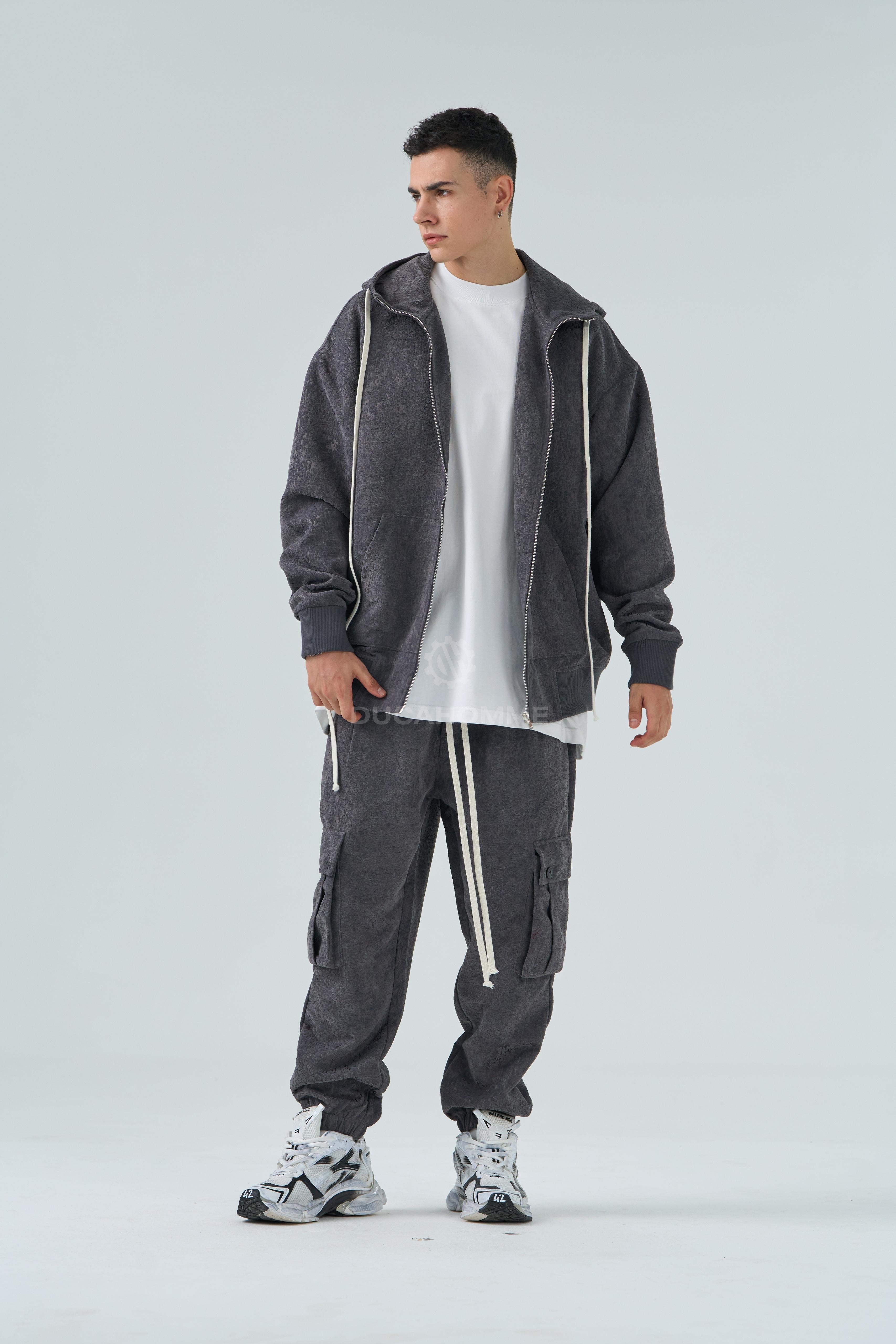 Completo Sartoriale Ricamato Similar Versacë con Cappuccio
