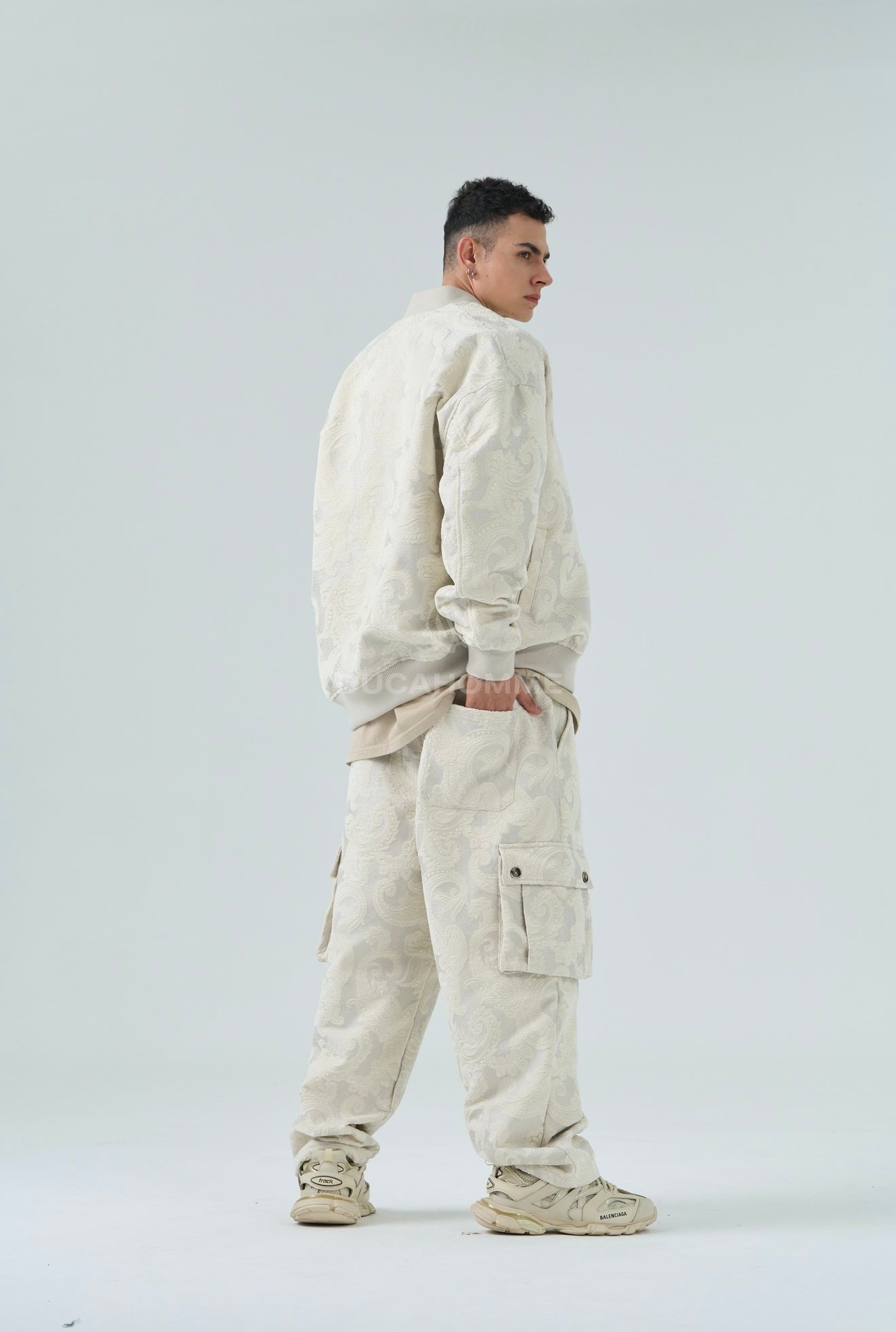 Completo Sartoriale Ricamato Velluto Pesante