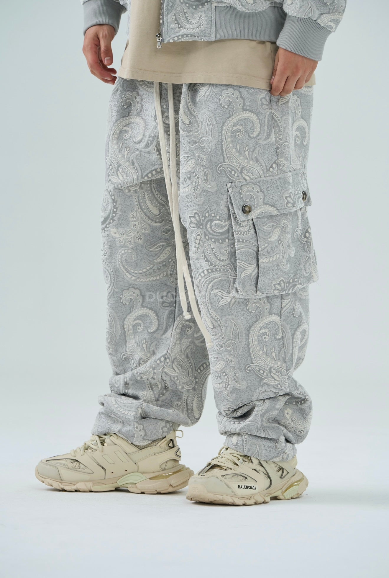 Completo Sartoriale Ricamato Velluto Pesante