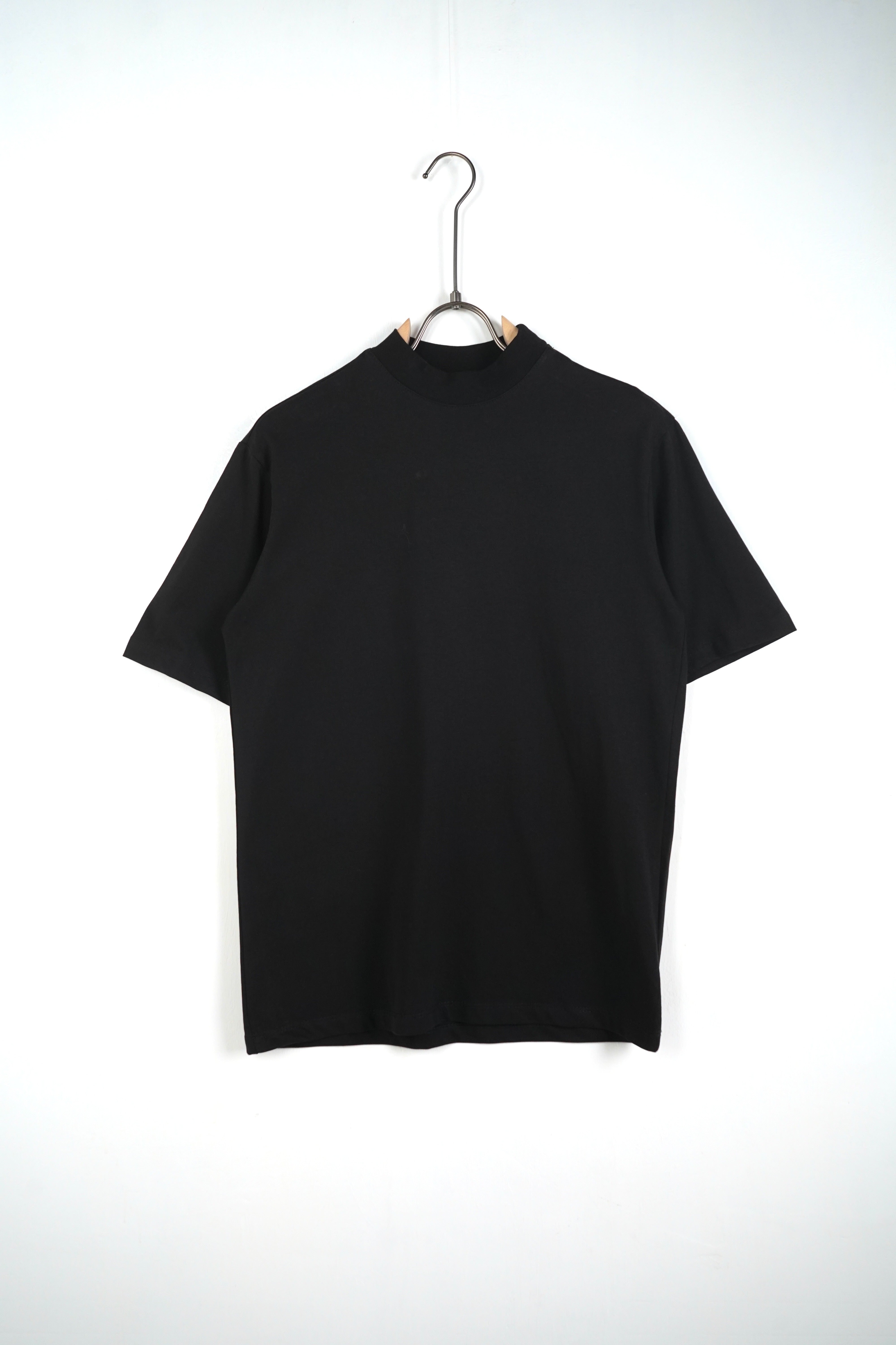 T-SHIRT COLLO ALTO NERA