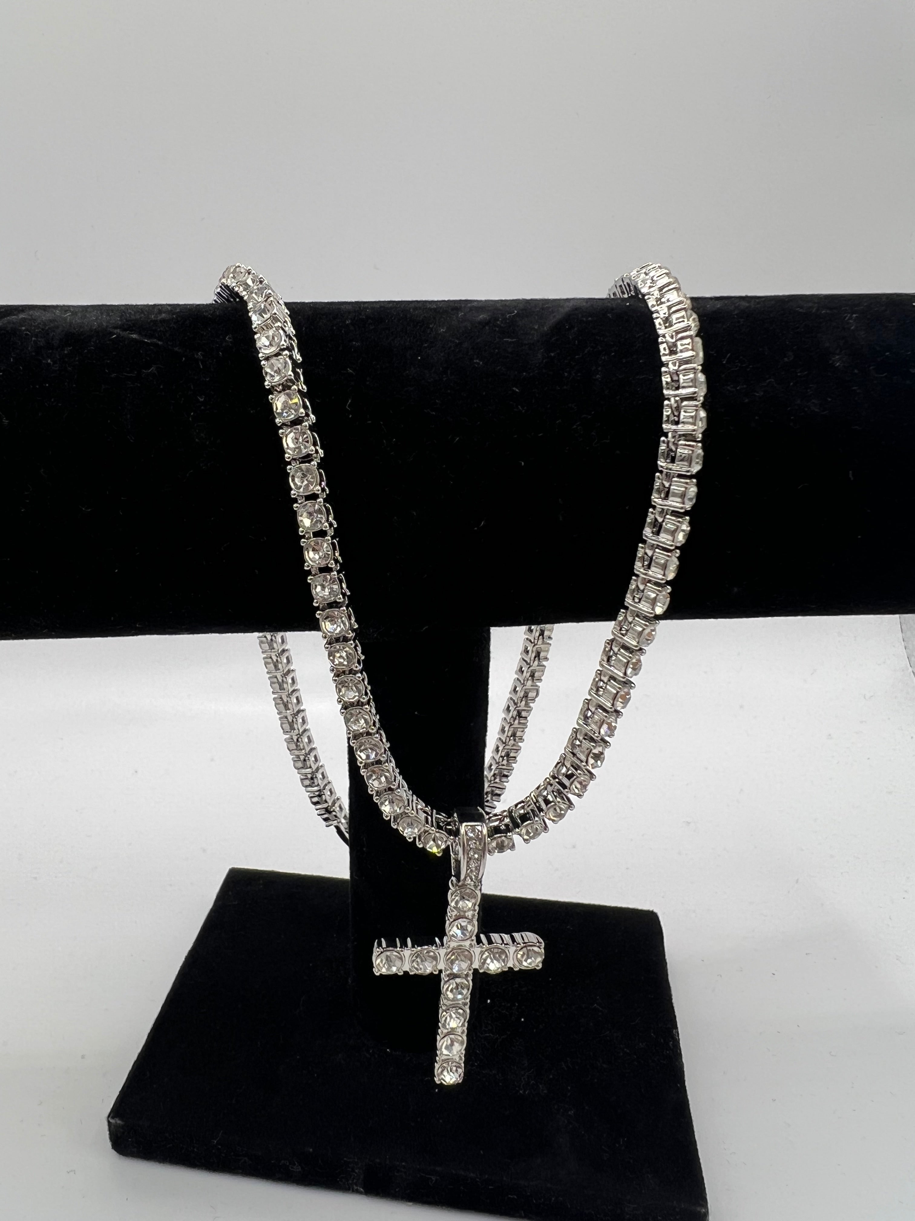 COLLANA TENNIS CROCE DIAMANTI