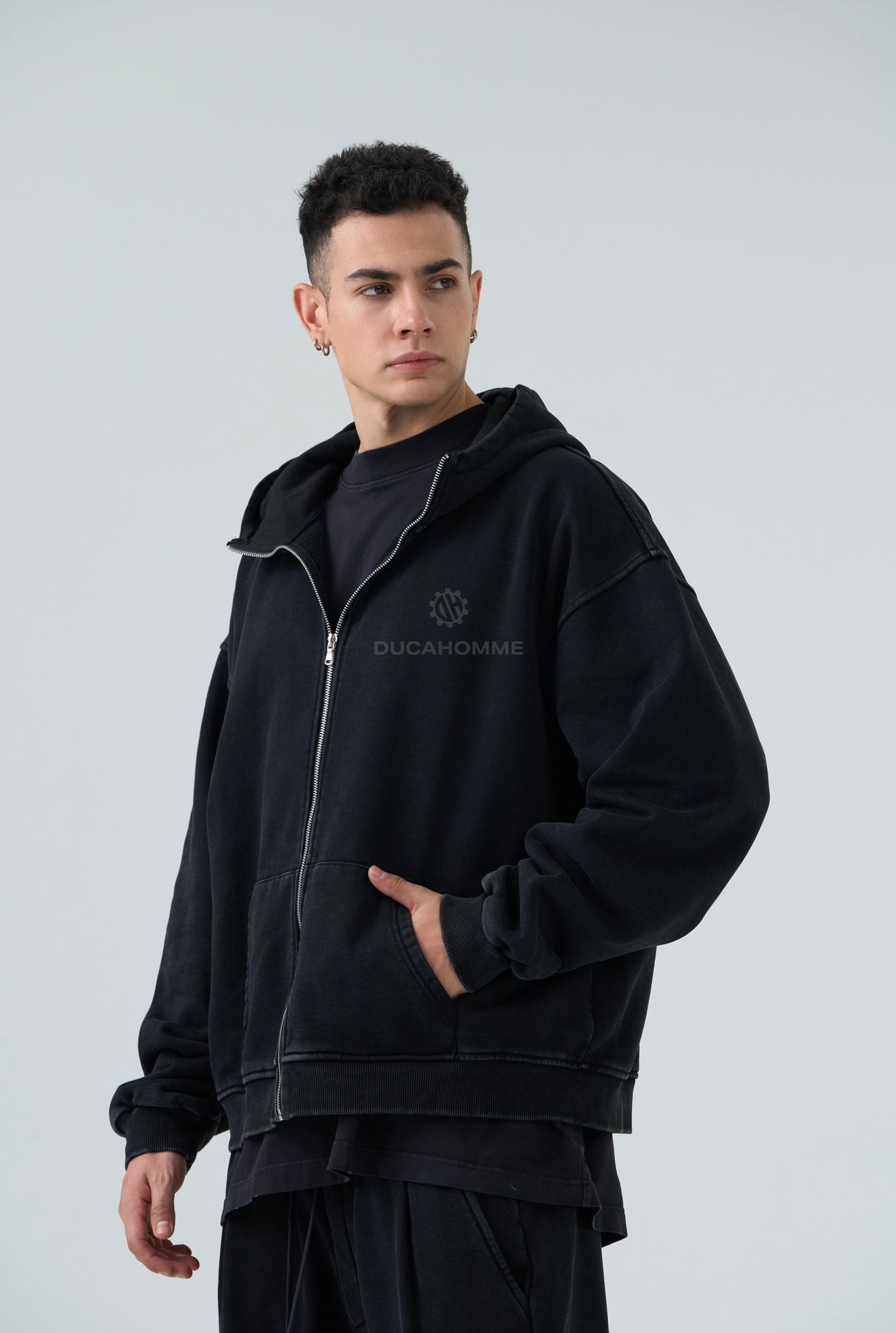 FELPA DUCA VIP WASHED NERA 92G