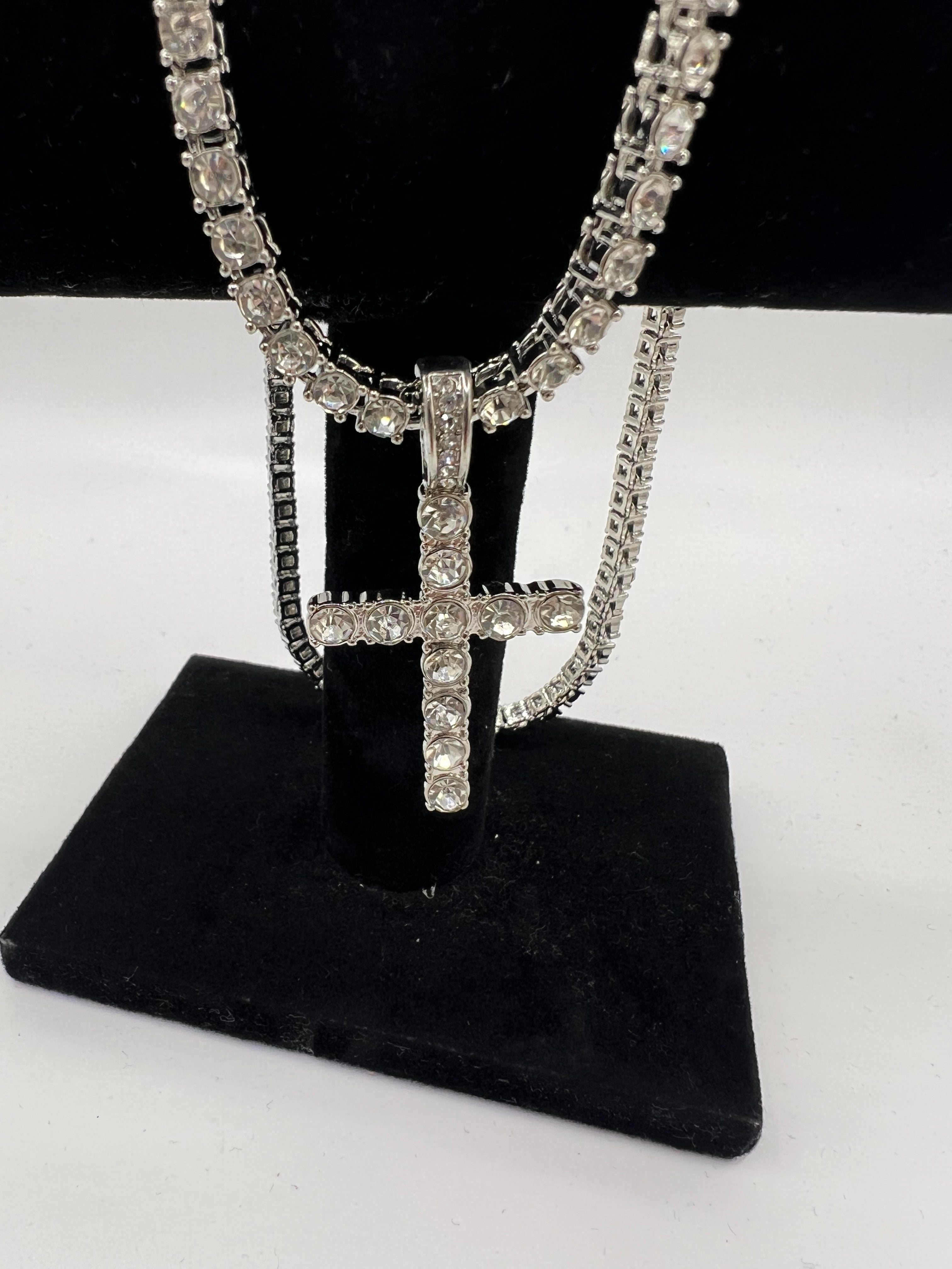 COLLANA TENNIS CROCE DIAMANTI