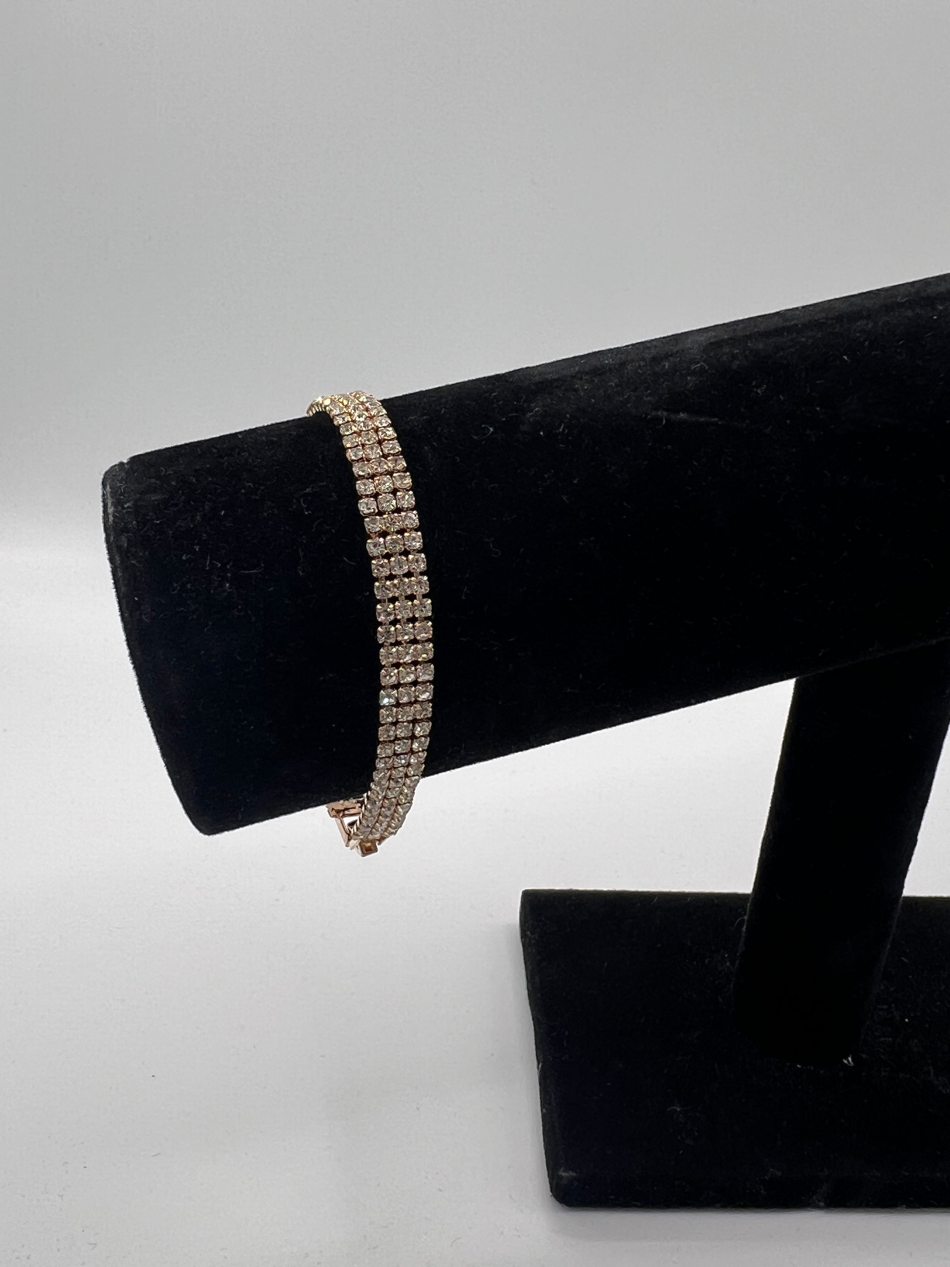BRACCIALE con TRE FILE  BRILLANTINI