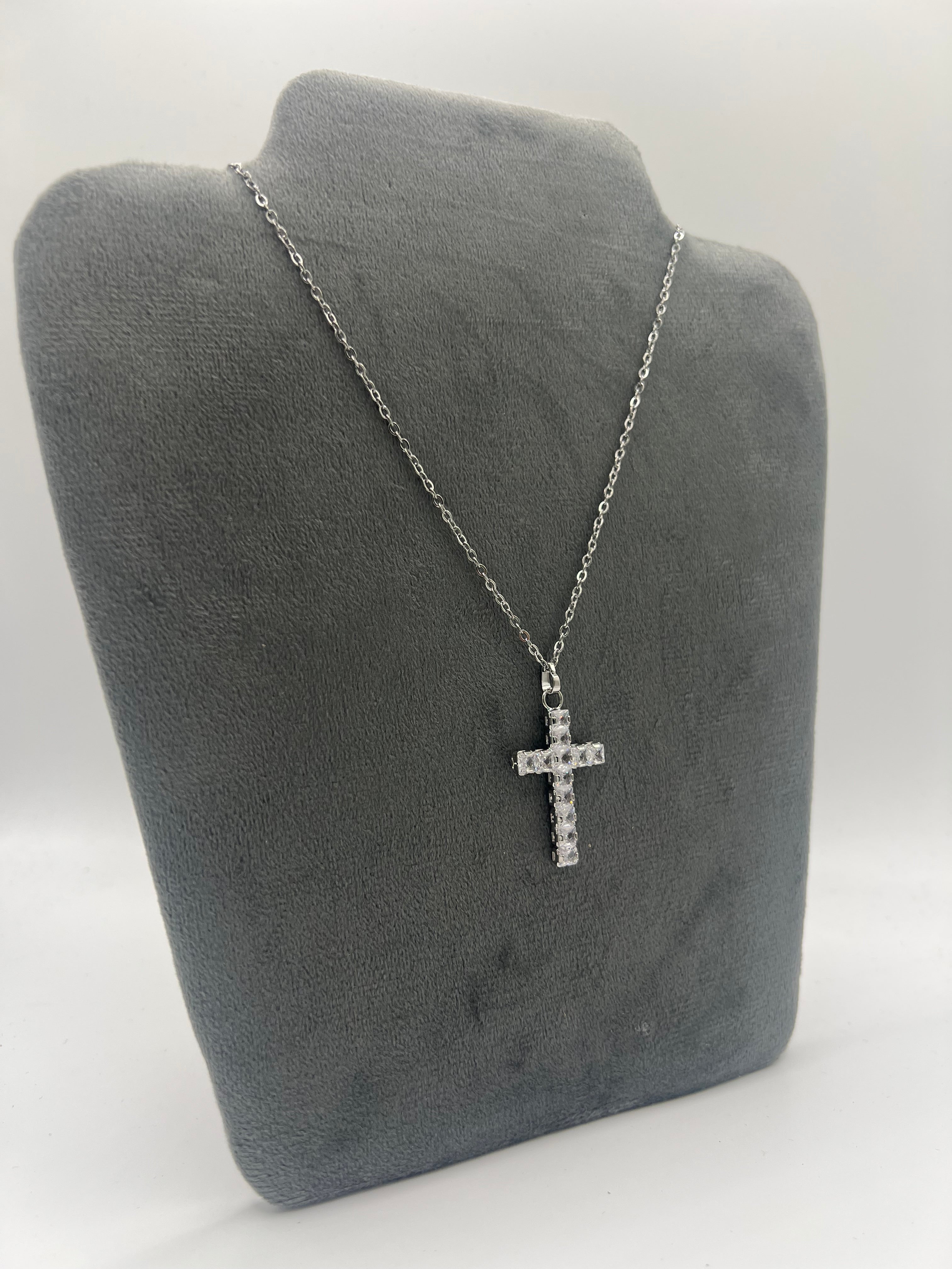 COLLANA CROCE DIAMANTI