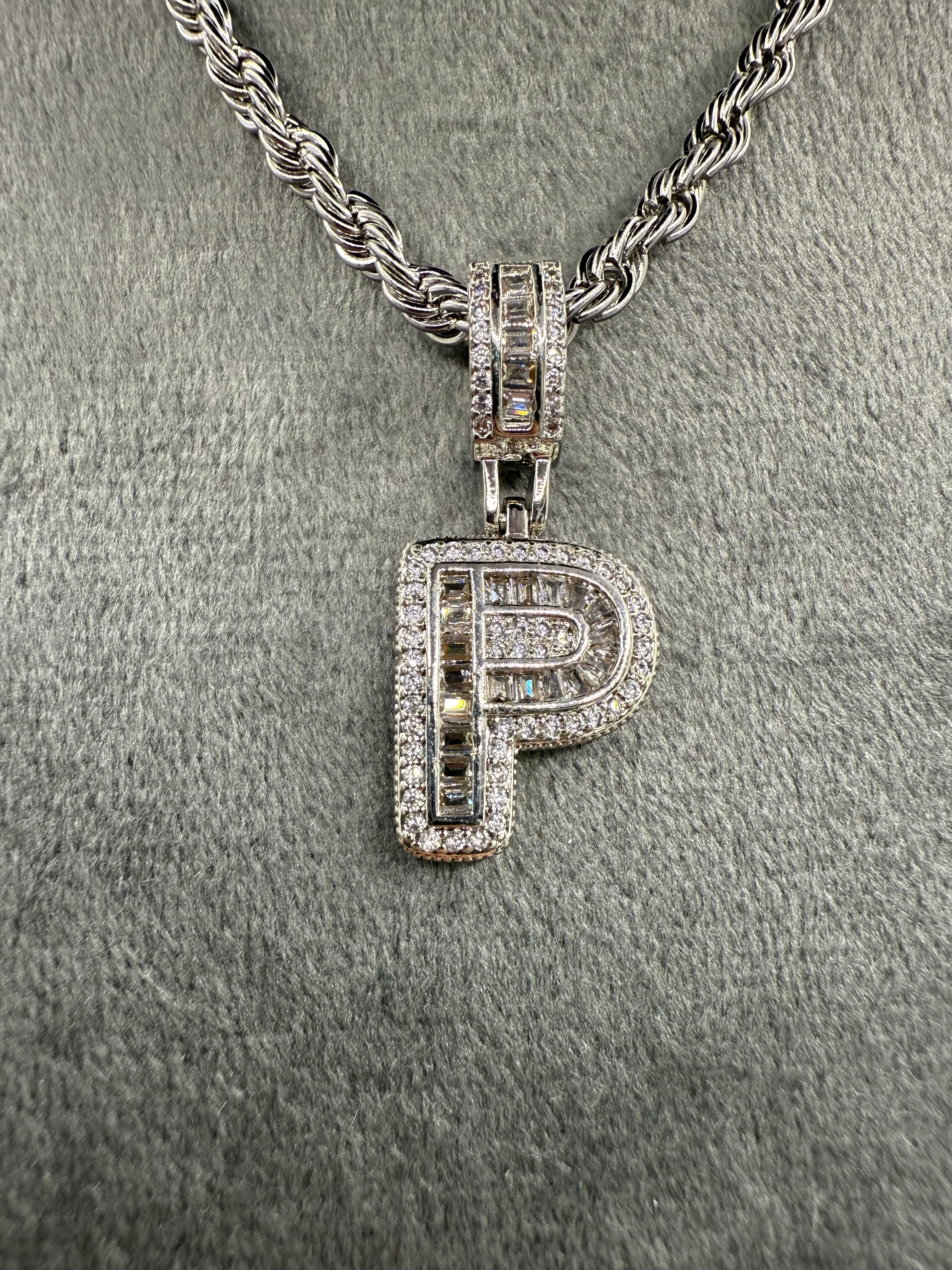 COLLANA  P