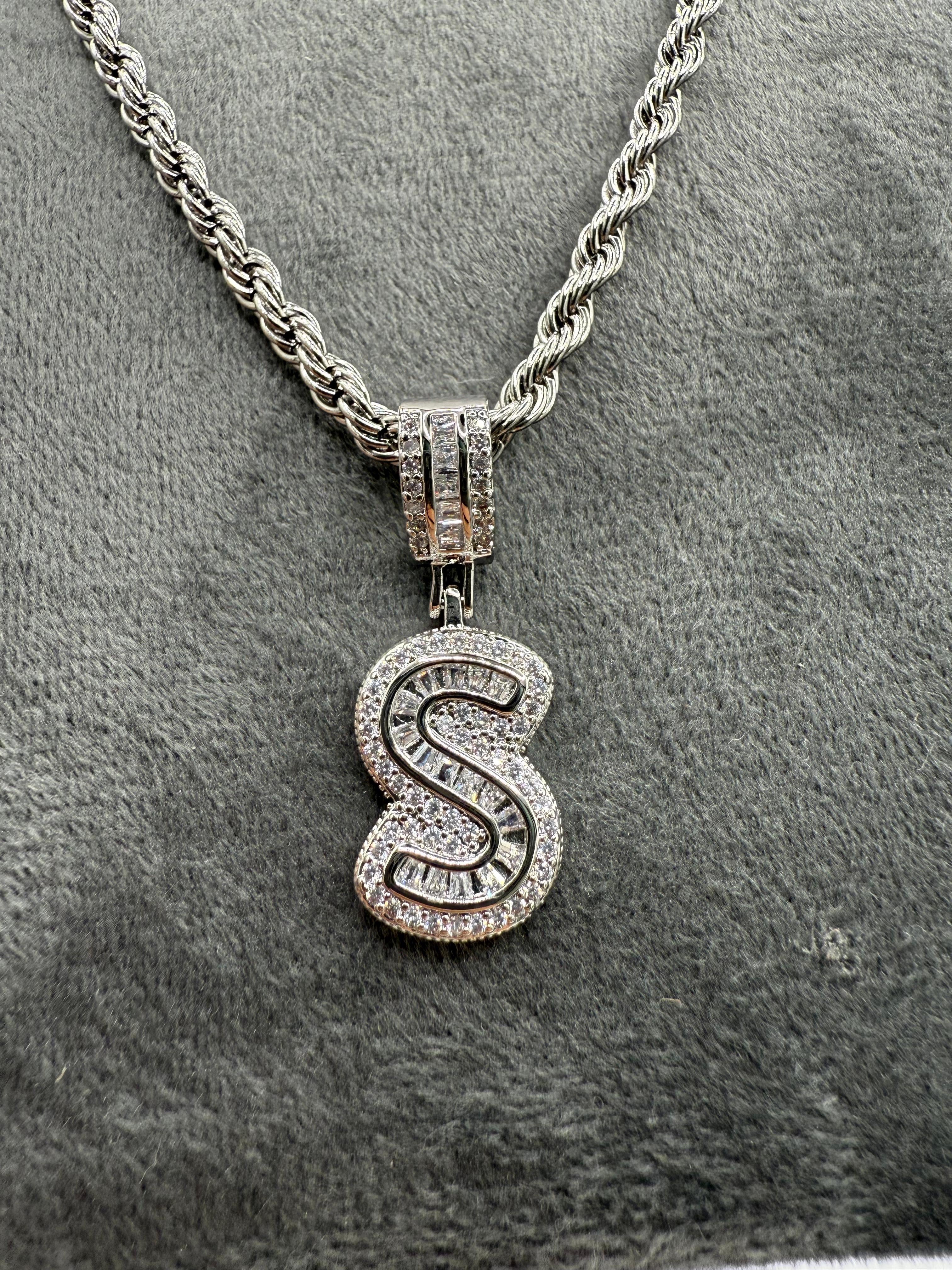 COLLANA  S