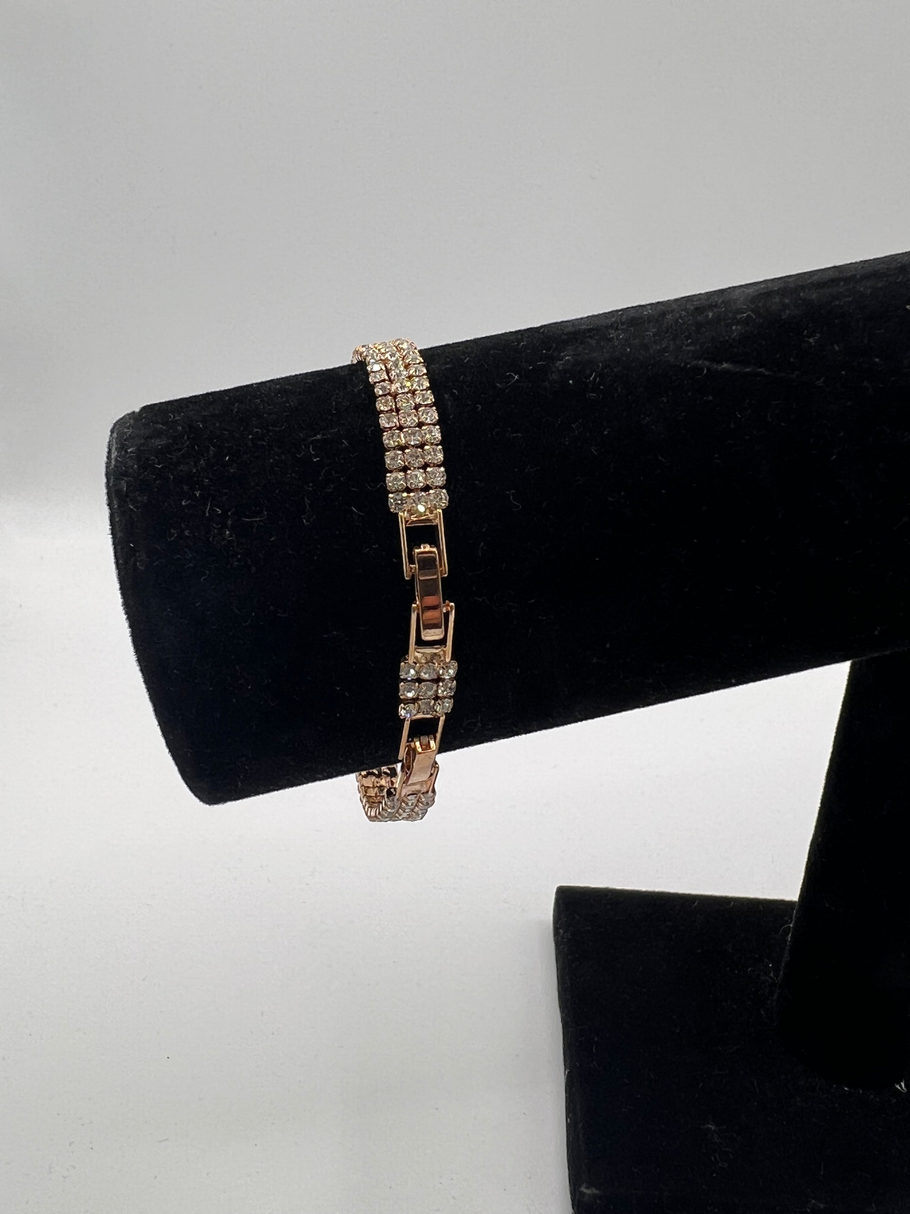 BRACCIALE con TRE FILE  BRILLANTINI