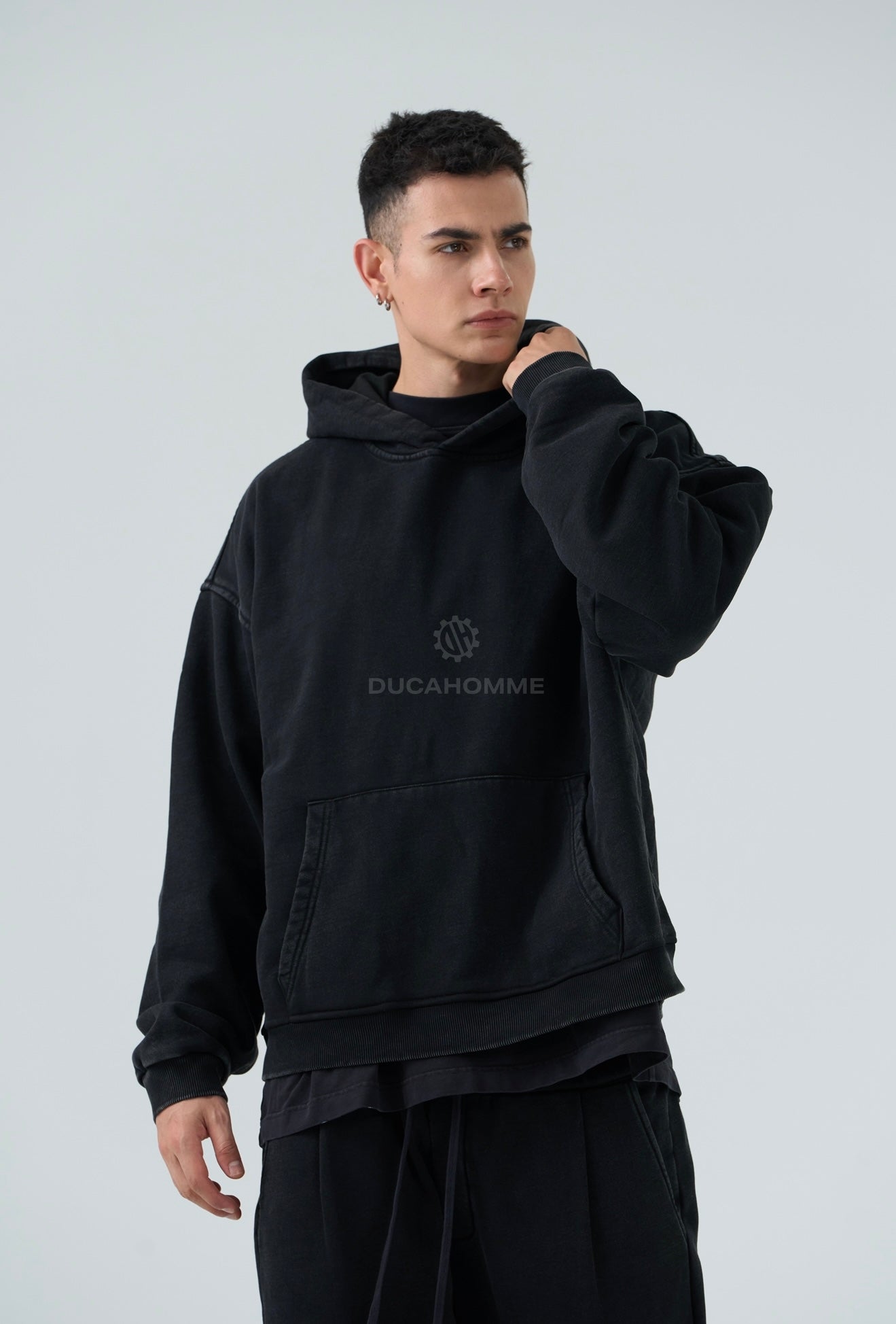 FELPA DUCA VIP WASHED NERA 91G