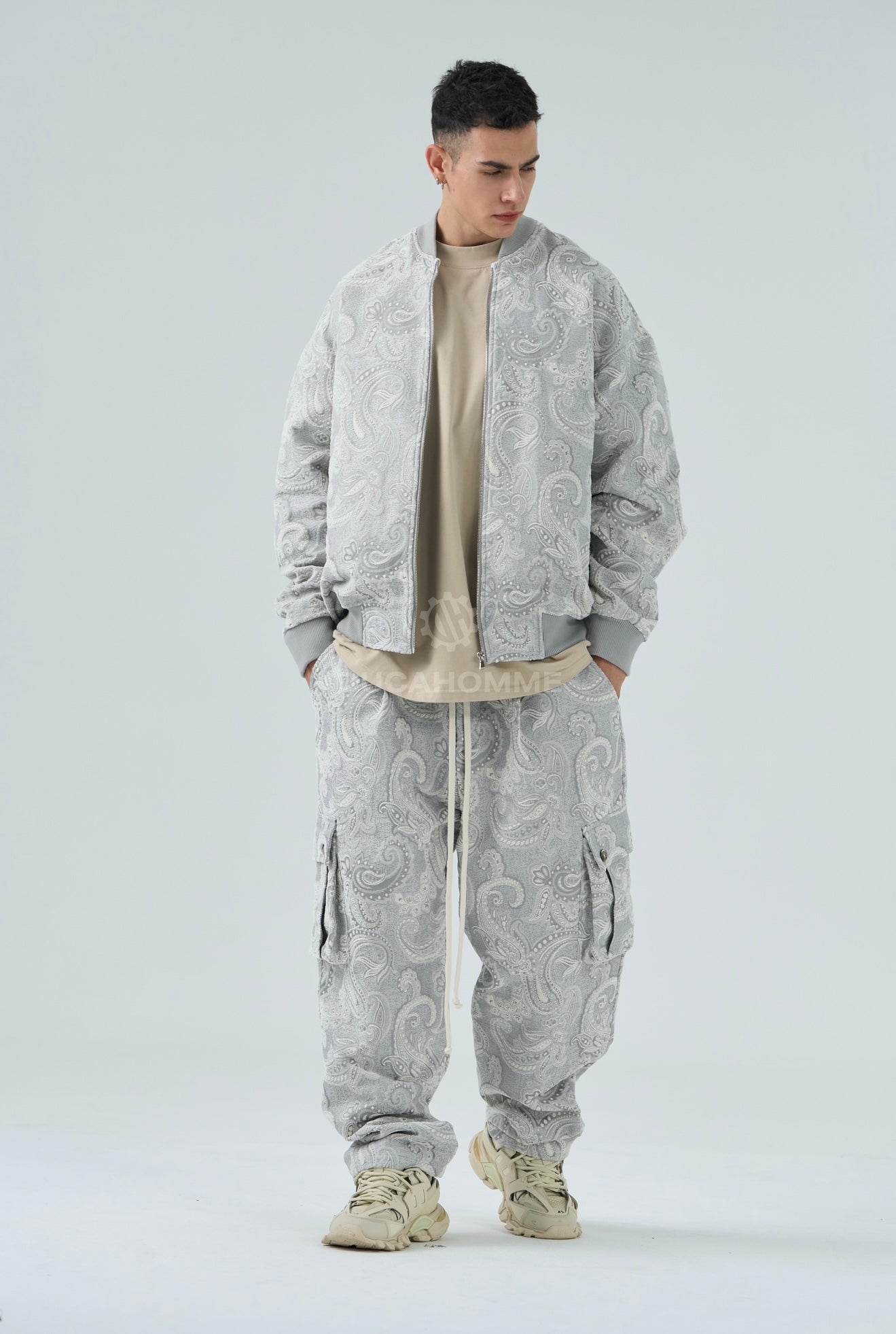 Completo Sartoriale Ricamato Velluto Pesante