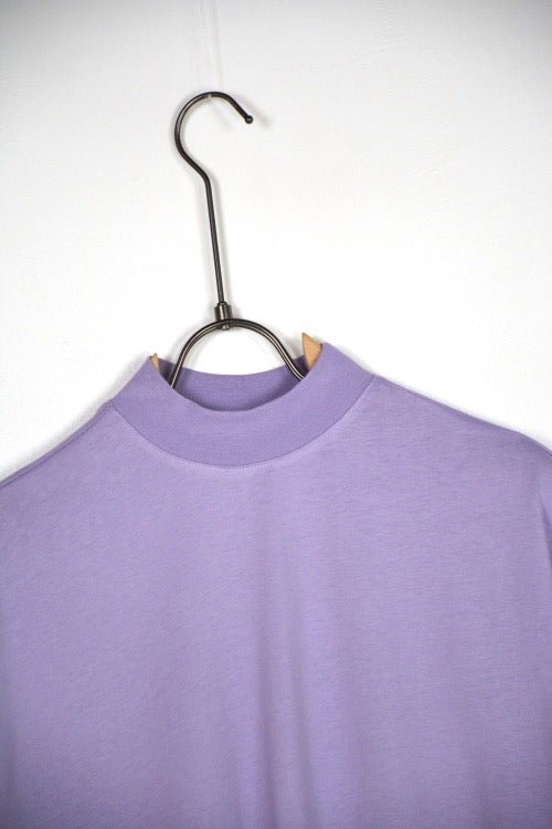 T-SHIRT COLLO ALTO LILLA