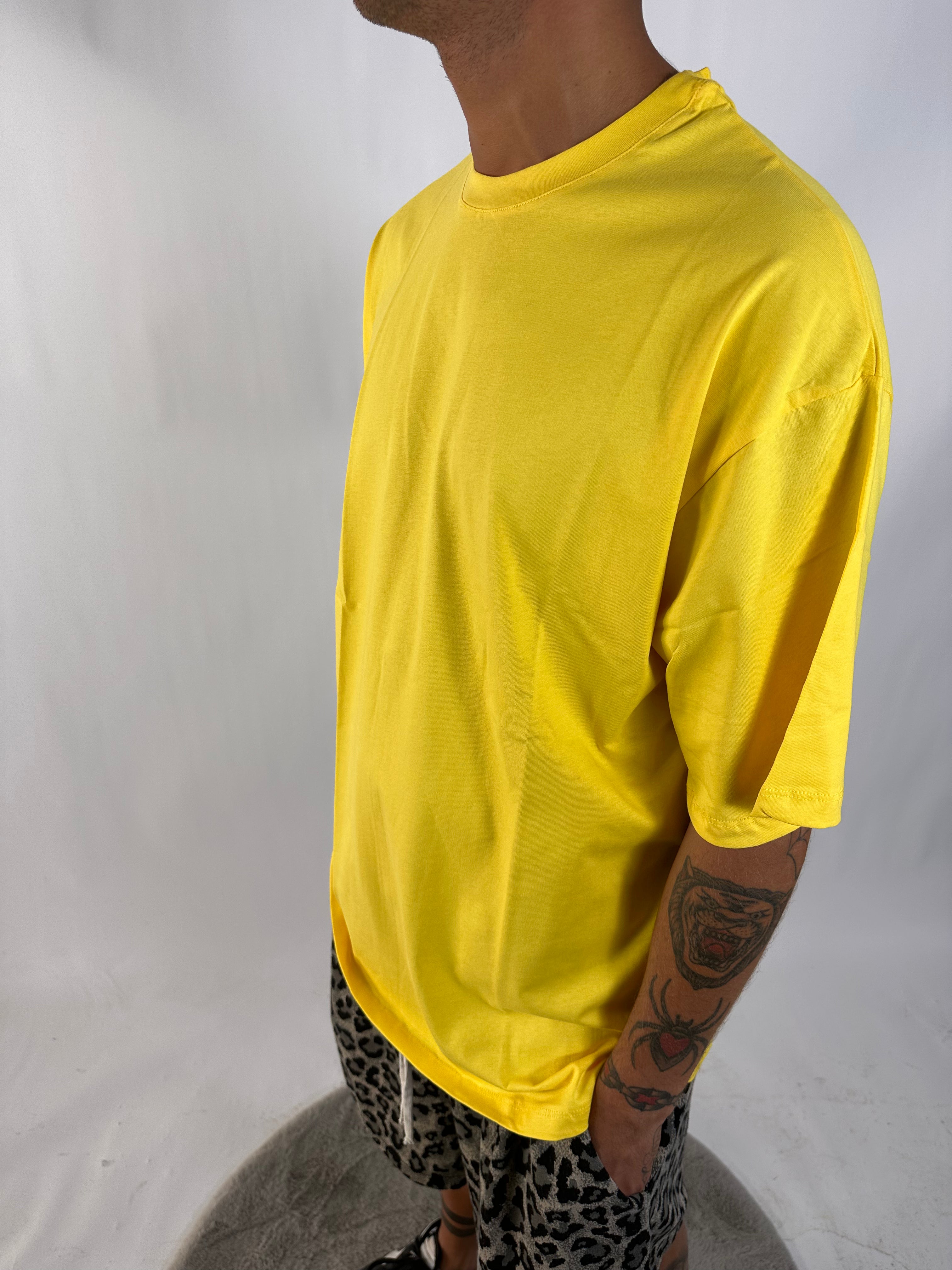 T-SHIRT OVERSIZE GIALLO